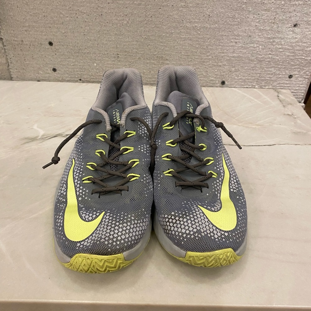 Green grey Nike air max infuriate size 7Y - Picture 7 of 11
